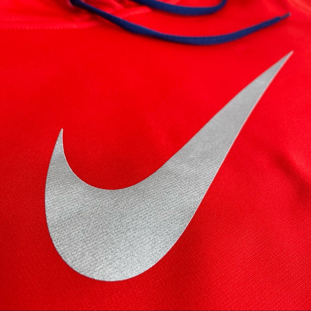 Nike Therma-FIT Pullover Graphic Hooded Sweatshirt - Picture 8 of 17
